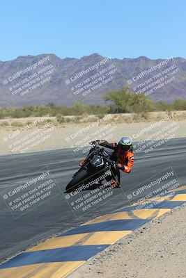 media/Mar-24-2025-Moto Forza (Mon) [[57ce5c5cff]]/1-Advanced Group/Session 3 (Turn 6 Inside)/